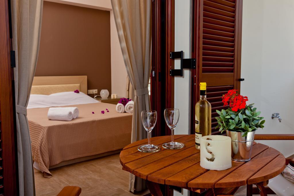 Calm View Aparthotel Vasiliki  Room photo